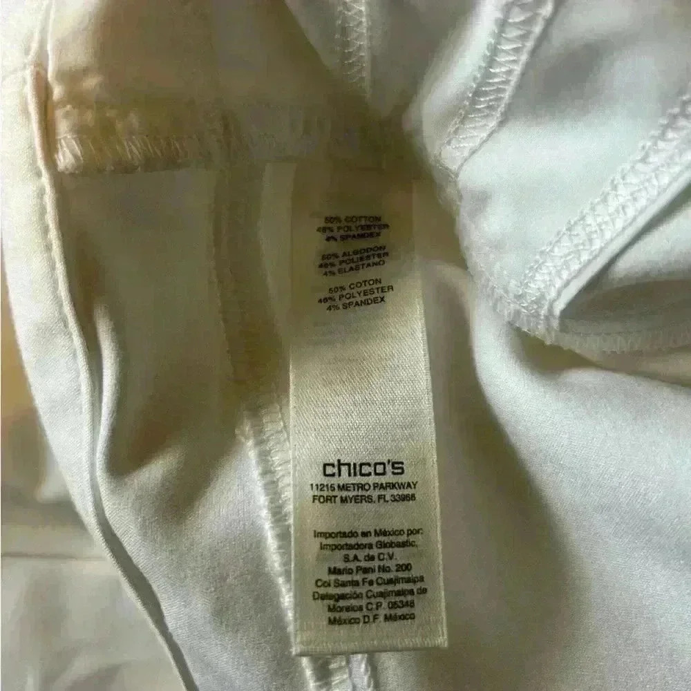 White Cream Capri Pants Stretch Women’s Size Medium CHICO’S - Picture 5 of 10